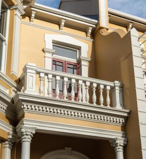 Star Struck On Stuart