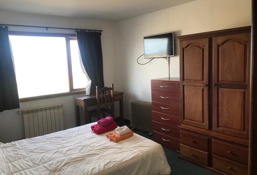 ユースホステル Oikos