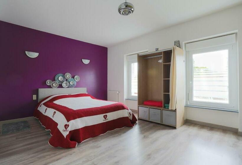 مبيت وإفطار Les Hortensias   Les Chambres De Kergrist