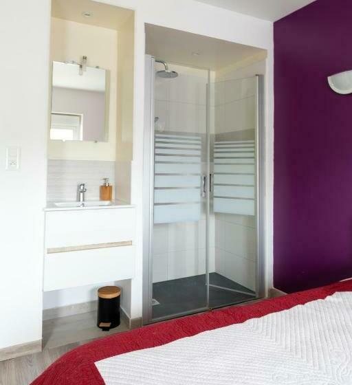 مبيت وإفطار Les Hortensias   Les Chambres De Kergrist