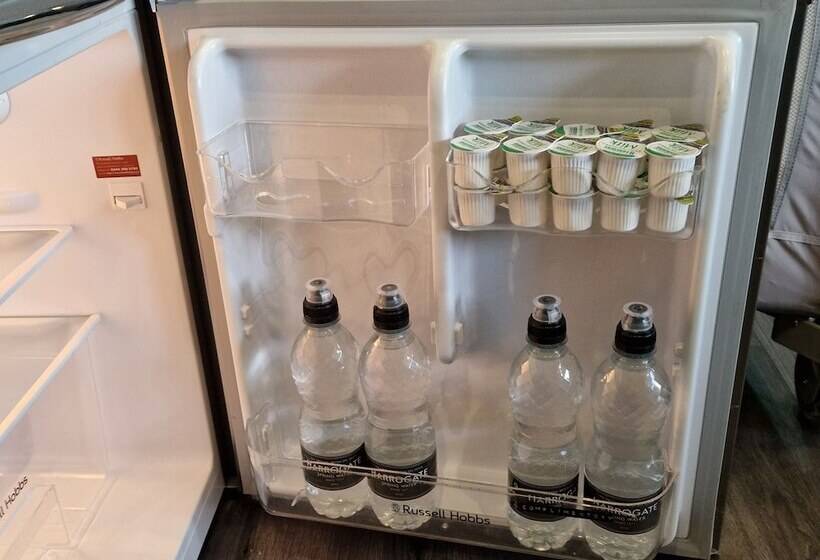 Birdsong Lodge   Peaceful   Dog Friendly