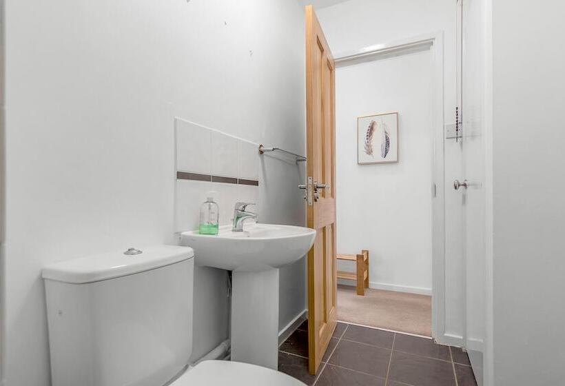 Charming 2 Bed Apartment Located In Elham Norwich