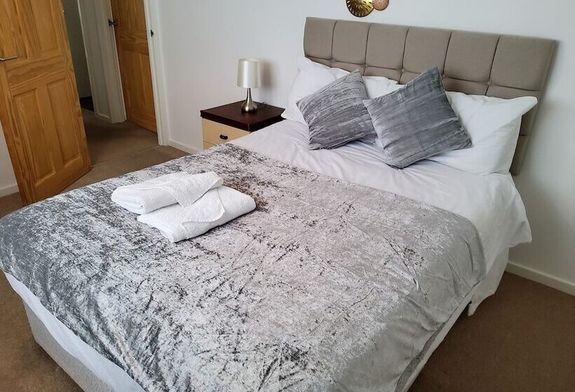 Charming 2 Bed Apartment Located In Elham Norwich