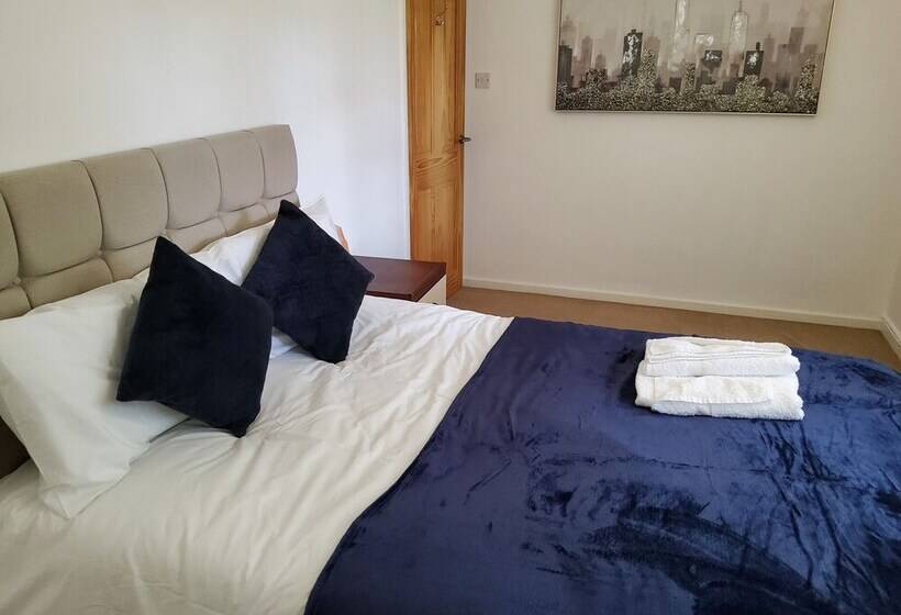 Charming 2 Bed Apartment Located In Elham Norwich