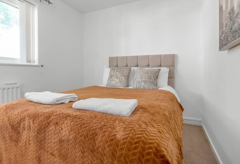 Charming 2 Bed Apartment Located In Elham Norwich