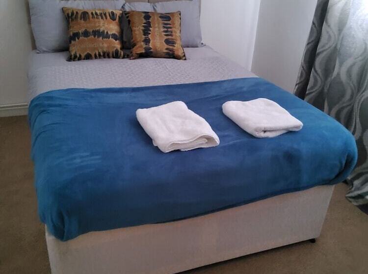 Charming 2 Bed Apartment Located In Elham Norwich