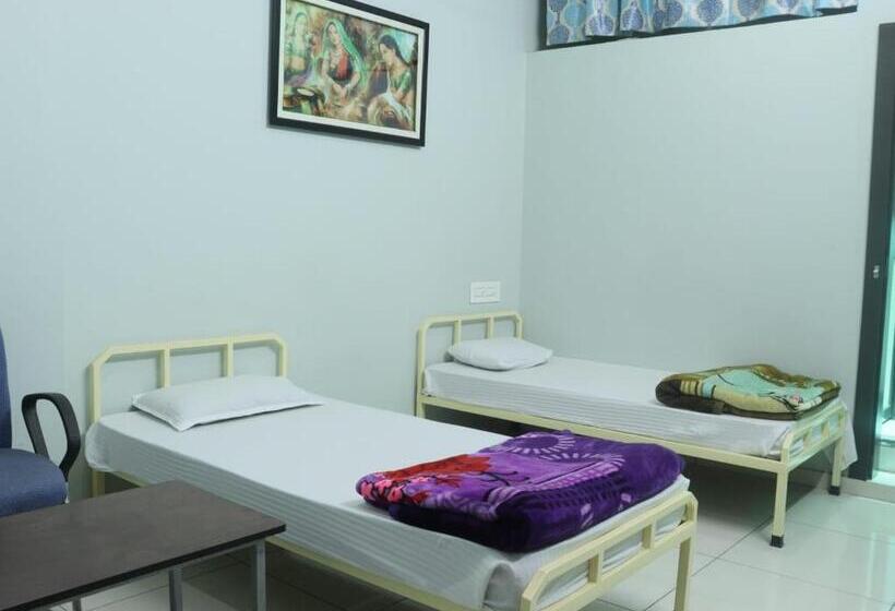 בית מלון כפרי Center Point Kuchaman City