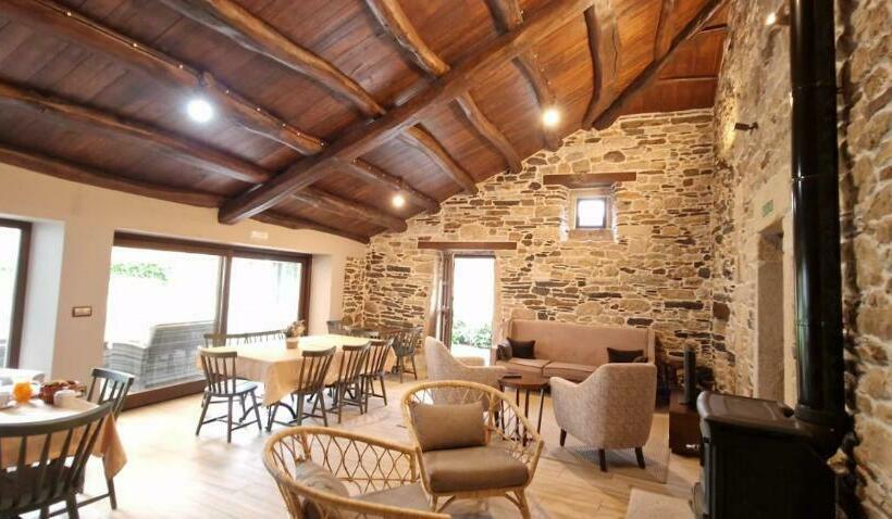 Пансион Habitaciones La Cuevona De Guitiriz Lugo