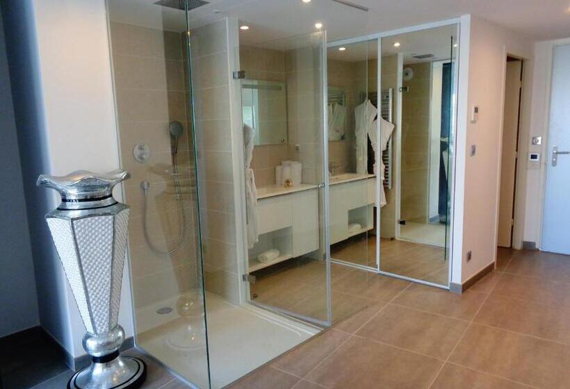 هتل Le Nautilia Résidence De Luxe Réservée Aux Couples