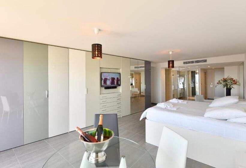 هتل Le Nautilia Résidence De Luxe Réservée Aux Couples