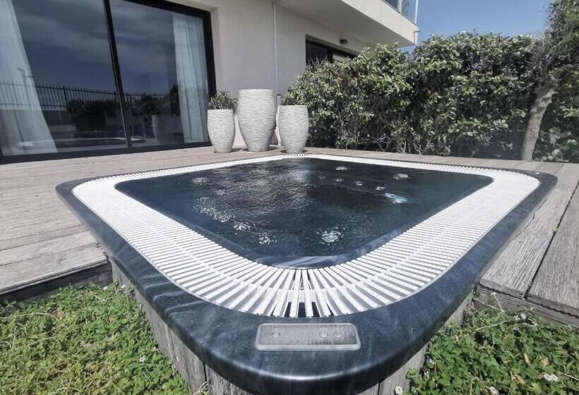 ホテル Le Nautilia Résidence De Luxe Réservée Aux Couples