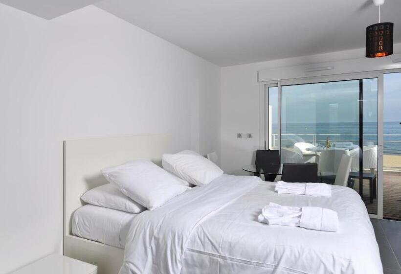 ホテル Le Nautilia Résidence De Luxe Réservée Aux Couples