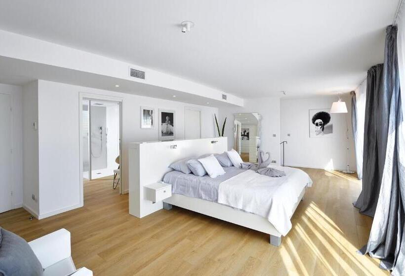 ホテル Le Nautilia Résidence De Luxe Réservée Aux Couples