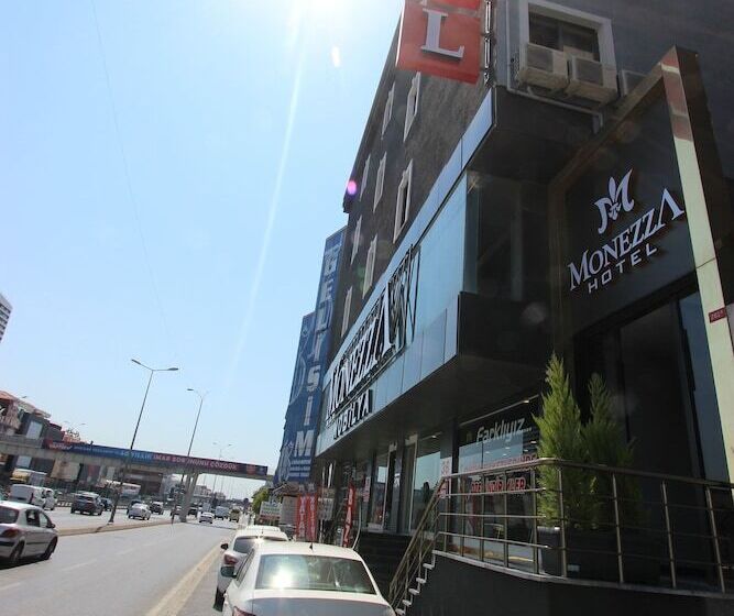 هتل Monezza