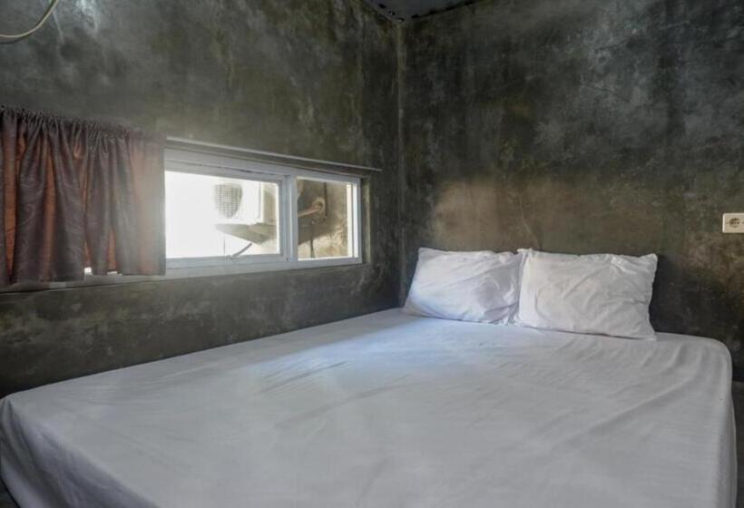 酒店 Reddoorz Near Jumbo Mall Sragen