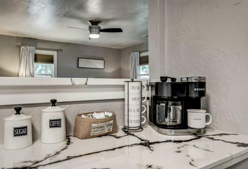 Kiki S Place Half Mile From Osu Stadium