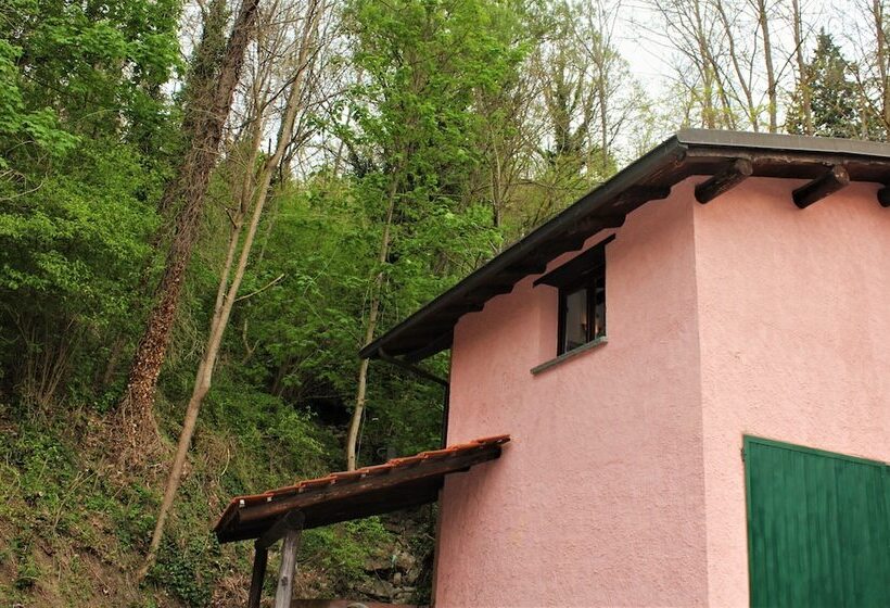 Lovely 1 Bed Studio In Borgo Val Di Taro