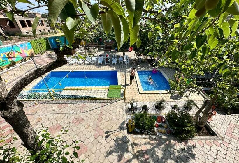 پانسیون гостевой дом асель