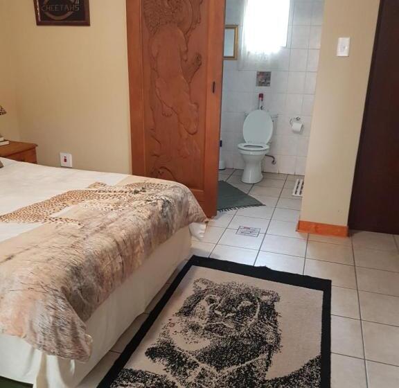 بنسيون African Elephant Guesthouse