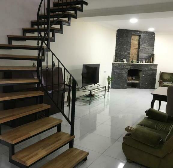 پانسیون Friendly House