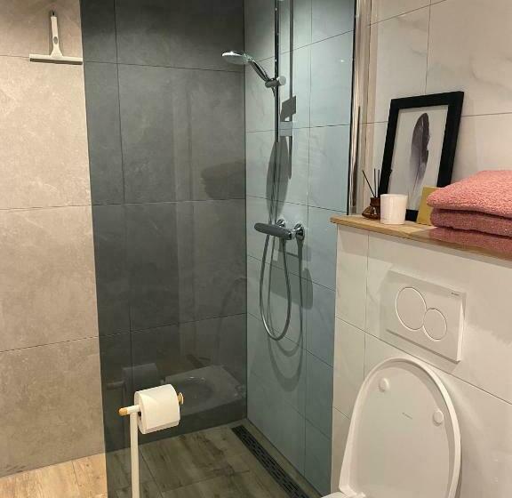 Пансион Zwikker Aan De Haven