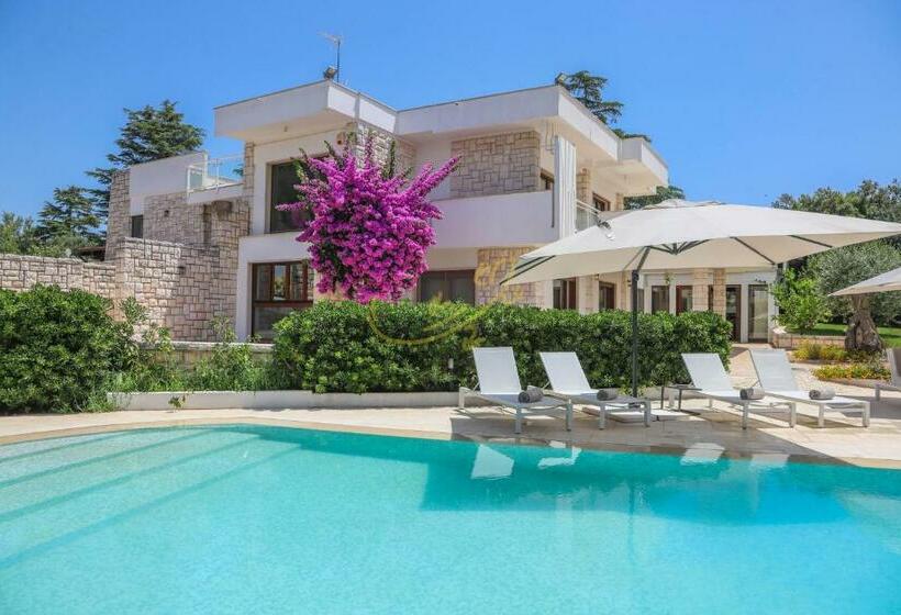 Trulli&dimore   B&b D’aprile