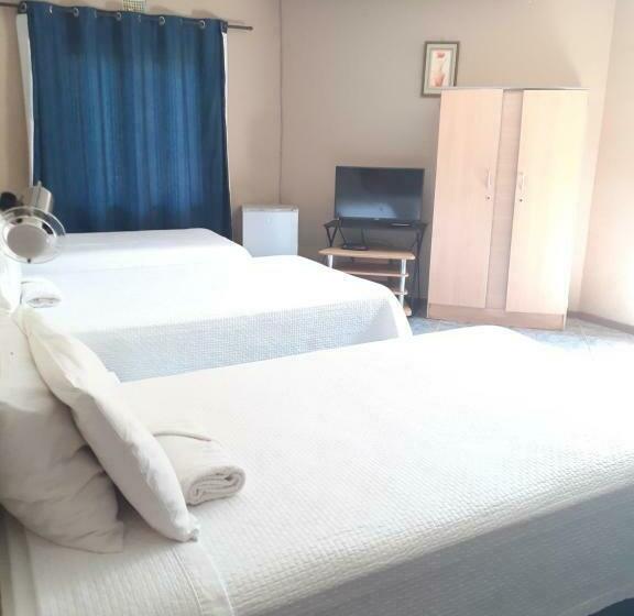 Virgaries B&b Palm Lodge