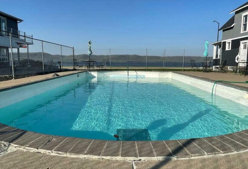 فندق صغير Poolside Double Rooms