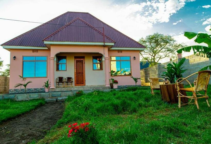 تختخواب و صبحانه Casa Antoda Arusha