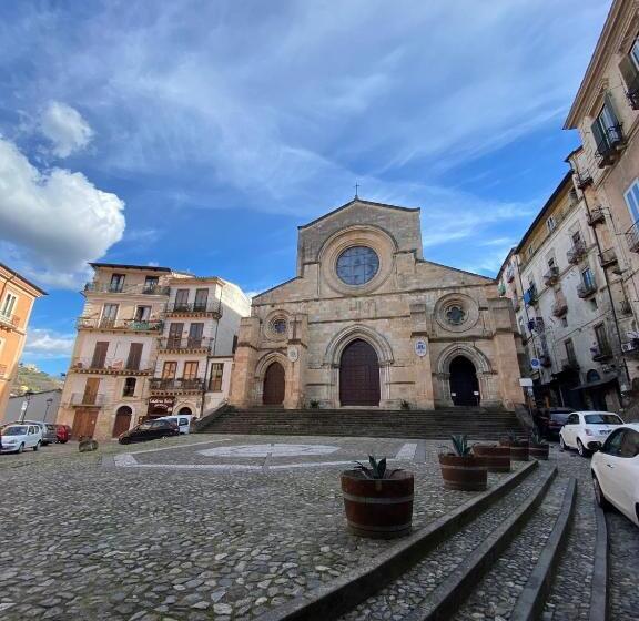 تختخواب و صبحانه Il Tesoro Di Alarico