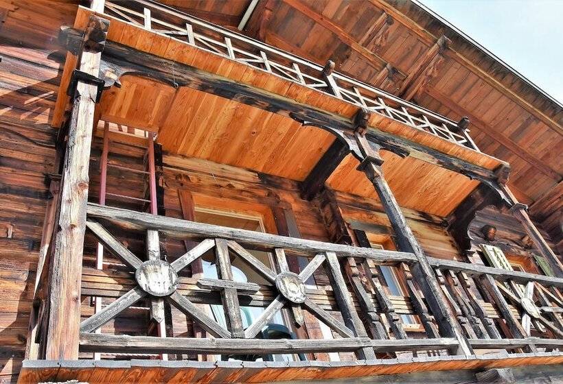 ベッドアンドブレックファースト The Alpina Lodge