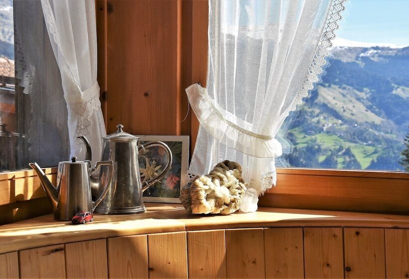 ベッドアンドブレックファースト The Alpina Lodge