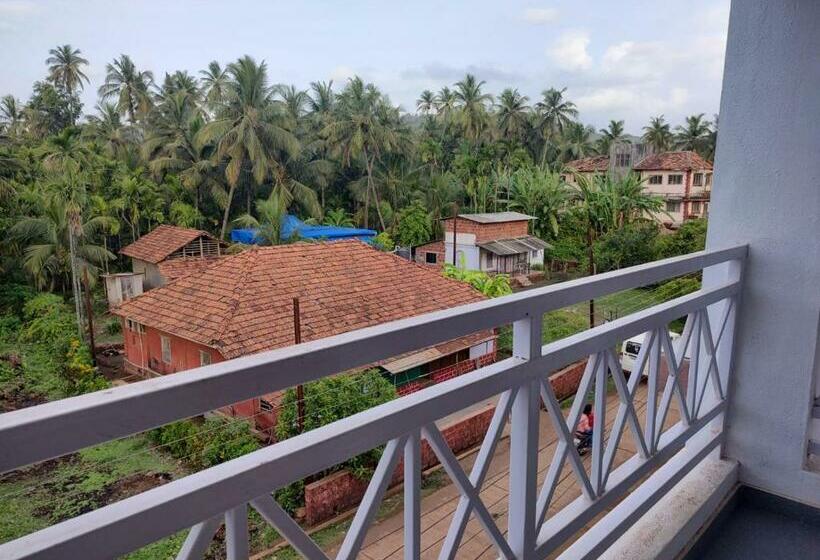 Cocorico Beach Resort