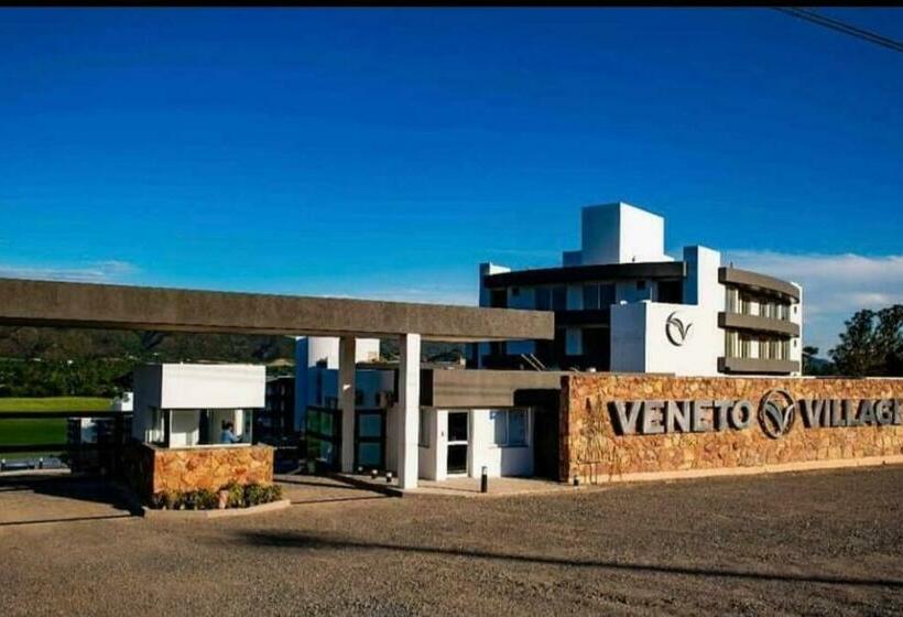 Departamento Con Vista Al Lago En Veneto Village