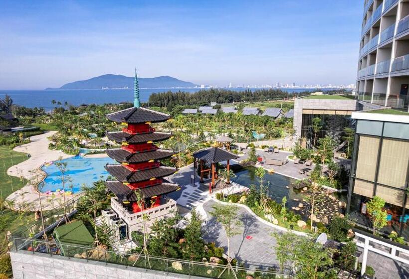 هتل Danang Mikazuki Villas & Spa