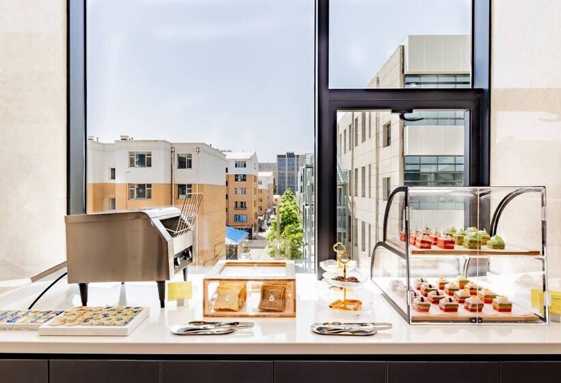 בית מלון כפרי Holiday Inn Express Hohhot East Station By Ihg