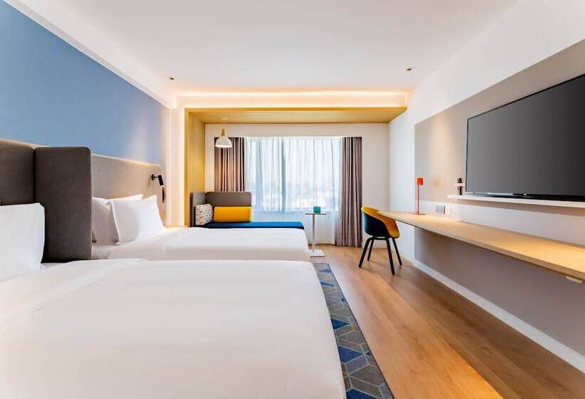 בית מלון כפרי Holiday Inn Express Hohhot East Station By Ihg