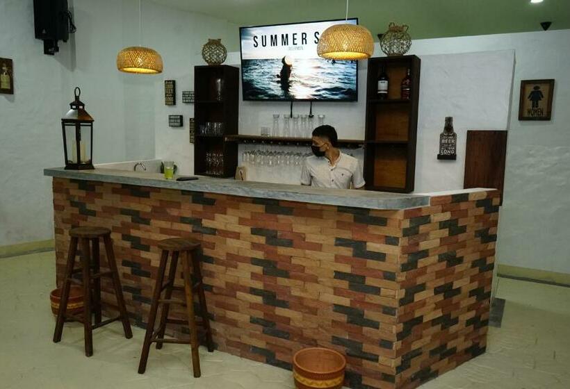 Отель Honda Colonial Magdalena Resort