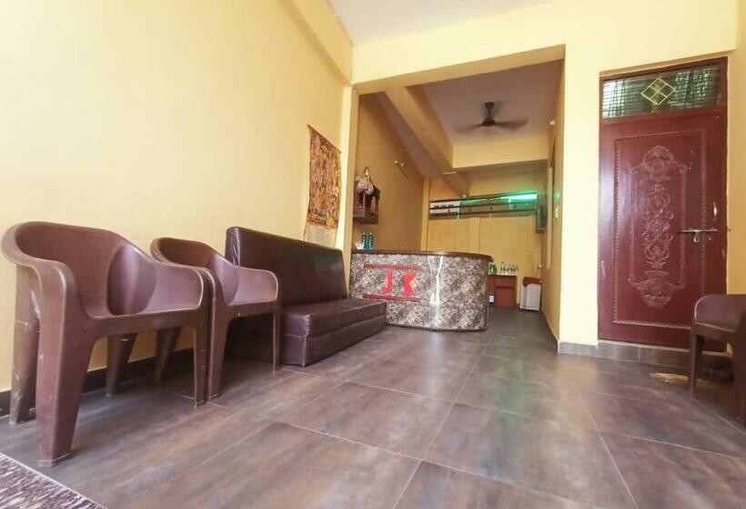 בית מלון כפרי Jk Royal Palace And Lodge