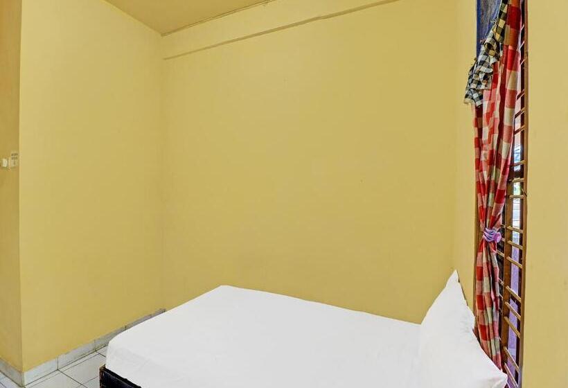 בית מלון כפרי Oyo 91235 Pondok Damu