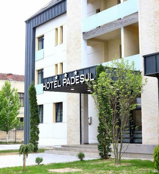 Отель Padesul
