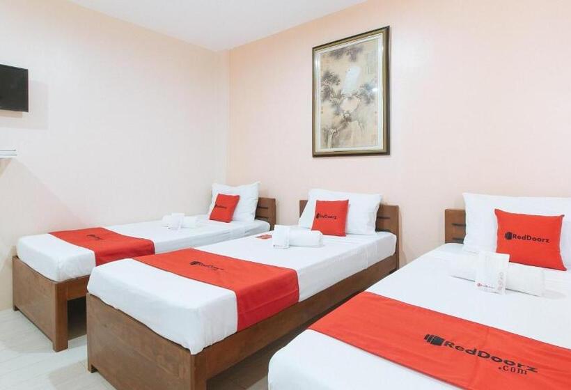 فندق Reddoorz Plus At Eco Green Boutique