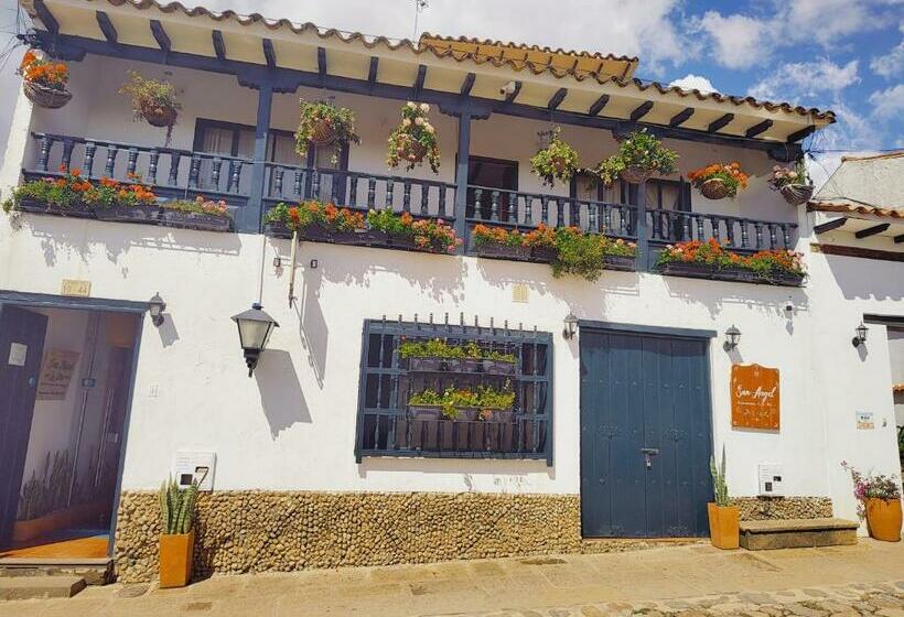 Sanmiguelavilla Hotels Vdl