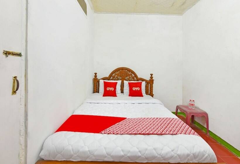 Spot On 91270 Hotel Arimbi