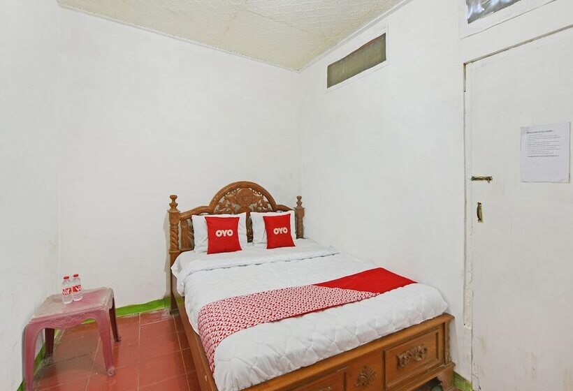 Spot On 91270 Hotel Arimbi