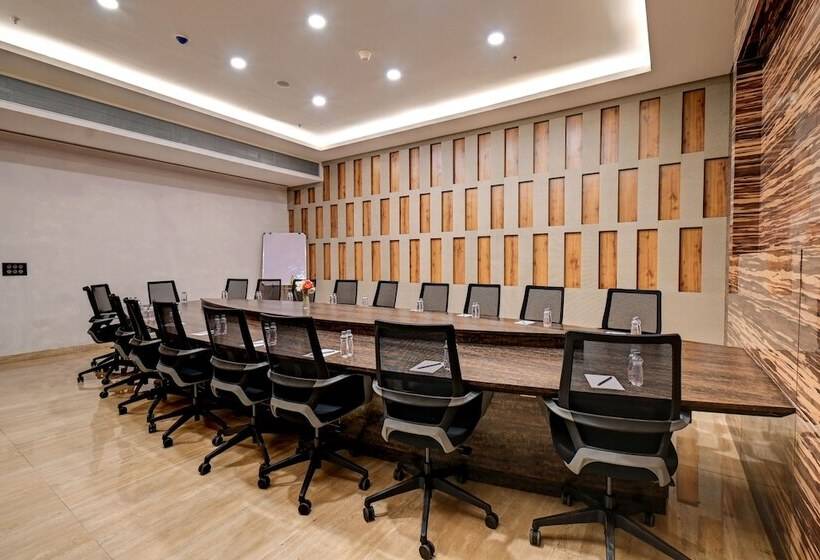 酒店 Tip Top International Pune