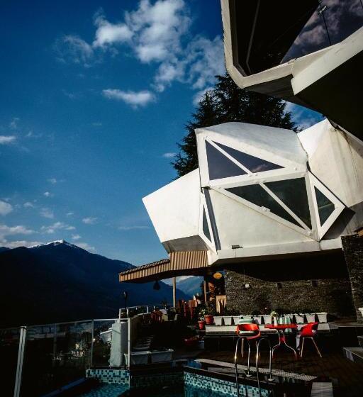 Tree Of Life Eila Art Hotel, Manali