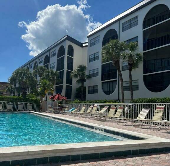 Knot A Care Remodeled Direct Water Access Condo With Ocean And Pool Views Now Sleeps Six