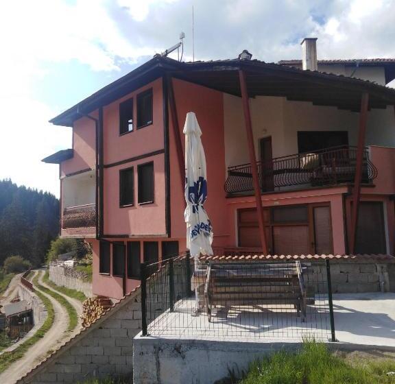 Pensió вила родопи