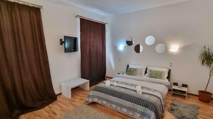 Пансион Citadels